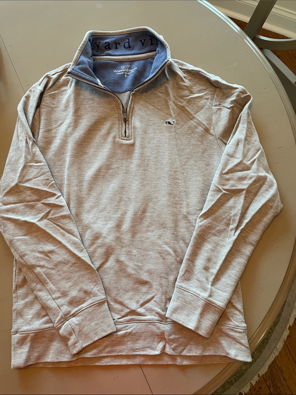 Vineyard Vines Men’s Heather Gray Quarter-Zip with Navy Collar small